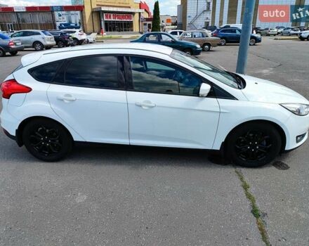Белый Форд Фокус, объемом двигателя 1 л и пробегом 69 тыс. км за 8399 $, фото 9 на Automoto.ua