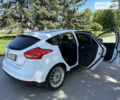 Белый Форд Фокус, объемом двигателя 0 л и пробегом 70 тыс. км за 9999 $, фото 65 на Automoto.ua