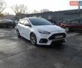 Белый Форд Фокус, объемом двигателя 2 л и пробегом 174 тыс. км за 10500 $, фото 1 на Automoto.ua
