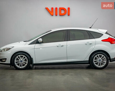 Белый Форд Фокус, объемом двигателя 1 л и пробегом 80 тыс. км за 10367 $, фото 2 на Automoto.ua