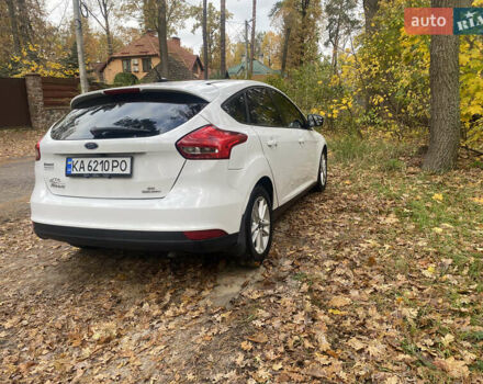 Белый Форд Фокус, объемом двигателя 2 л и пробегом 248 тыс. км за 7100 $, фото 2 на Automoto.ua