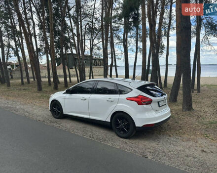 Белый Форд Фокус, объемом двигателя 2 л и пробегом 89 тыс. км за 7499 $, фото 33 на Automoto.ua
