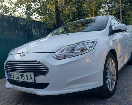Білий Форд Фокус, об'ємом двигуна 0 л та пробігом 65 тис. км за 7999 $, фото 1 на Automoto.ua