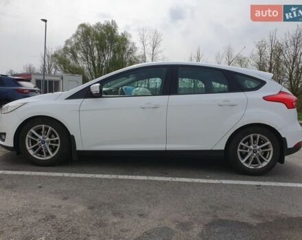 Белый Форд Фокус, объемом двигателя 1 л и пробегом 197 тыс. км за 7350 $, фото 3 на Automoto.ua