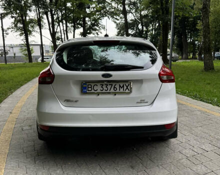 Білий Форд Фокус, об'ємом двигуна 2 л та пробігом 154 тис. км за 8100 $, фото 3 на Automoto.ua