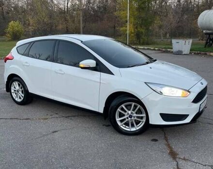 Білий Форд Фокус, об'ємом двигуна 2 л та пробігом 155 тис. км за 8500 $, фото 6 на Automoto.ua