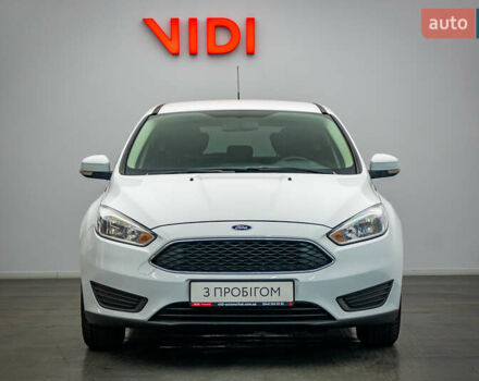 Білий Форд Фокус, об'ємом двигуна 1 л та пробігом 88 тис. км за 9788 $, фото 4 на Automoto.ua