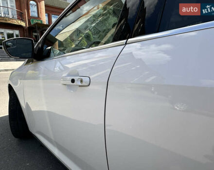 Белый Форд Фокус, объемом двигателя 2 л и пробегом 187 тыс. км за 8999 $, фото 10 на Automoto.ua