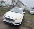 Белый Форд Фокус, объемом двигателя 2 л и пробегом 160 тыс. км за 3200 $, фото 1 на Automoto.ua