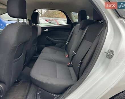 Белый Форд Фокус, объемом двигателя 2 л и пробегом 253 тыс. км за 6990 $, фото 9 на Automoto.ua