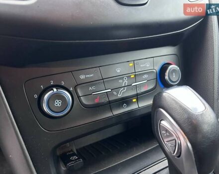 Белый Форд Фокус, объемом двигателя 1 л и пробегом 122 тыс. км за 9290 $, фото 18 на Automoto.ua