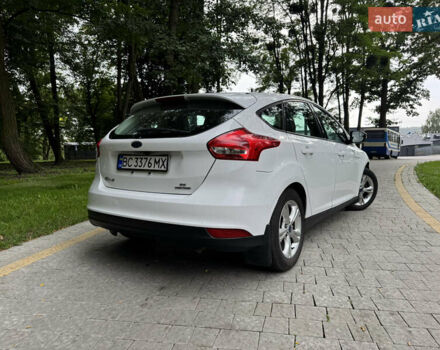 Білий Форд Фокус, об'ємом двигуна 2 л та пробігом 154 тис. км за 8100 $, фото 2 на Automoto.ua