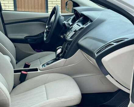 Белый Форд Фокус, объемом двигателя 2 л и пробегом 78 тыс. км за 9250 $, фото 9 на Automoto.ua