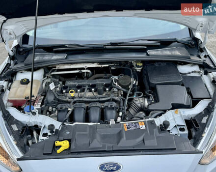 Белый Форд Фокус, объемом двигателя 2 л и пробегом 78 тыс. км за 9250 $, фото 11 на Automoto.ua