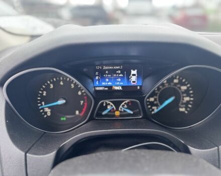 Белый Форд Фокус, объемом двигателя 2 л и пробегом 160 тыс. км за 3200 $, фото 13 на Automoto.ua