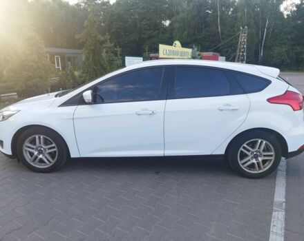 Белый Форд Фокус, объемом двигателя 1 л и пробегом 163 тыс. км за 6800 $, фото 7 на Automoto.ua