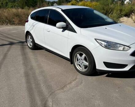 Форд Фокус 2015 у Києві на Automoto.ua Білий Форд Фокус, об'ємом двигуна 1 л та пробігом 175 тис. км за 6300 $, фото 5 на Automoto.ua