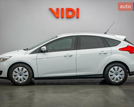 Білий Форд Фокус, об'ємом двигуна 1 л та пробігом 88 тис. км за 9788 $, фото 2 на Automoto.ua