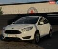 Белый Форд Фокус, объемом двигателя 1 л и пробегом 180 тыс. км за 5000 $, фото 1 на Automoto.ua