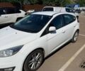 Белый Форд Фокус, объемом двигателя 1 л и пробегом 155 тыс. км за 5800 $, фото 1 на Automoto.ua