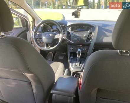 Белый Форд Фокус, объемом двигателя 2 л и пробегом 173 тыс. км за 8400 $, фото 11 на Automoto.ua