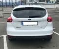 Білий Форд Фокус, об'ємом двигуна 2 л та пробігом 219 тис. км за 8100 $, фото 61 на Automoto.ua