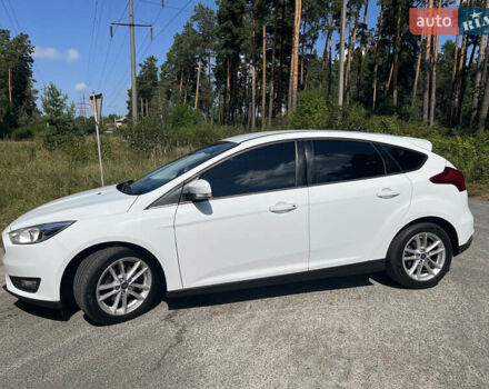 Белый Форд Фокус, объемом двигателя 1 л и пробегом 109 тыс. км за 9000 $, фото 1 на Automoto.ua