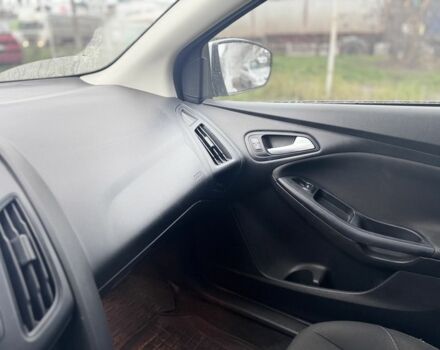 Белый Форд Фокус, объемом двигателя 2 л и пробегом 160 тыс. км за 3200 $, фото 15 на Automoto.ua