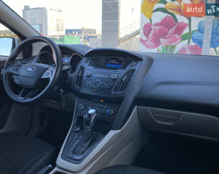 Білий Форд Фокус, об'ємом двигуна 2 л та пробігом 163 тис. км за 8300 $, фото 10 на Automoto.ua