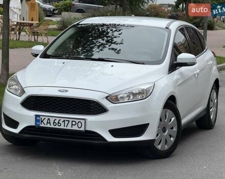 Белый Форд Фокус, объемом двигателя 1 л и пробегом 88 тыс. км за 9400 $, фото 6 на Automoto.ua
