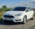Белый Форд Фокус, объемом двигателя 1 л и пробегом 200 тыс. км за 7200 $, фото 3 на Automoto.ua