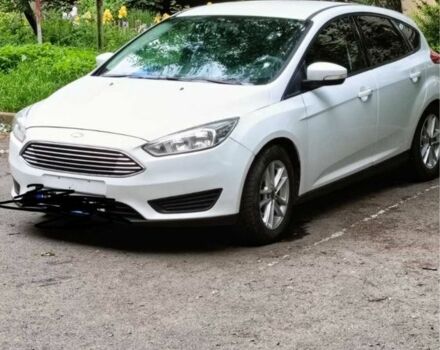 Белый Форд Фокус, объемом двигателя 2 л и пробегом 207 тыс. км за 7700 $, фото 5 на Automoto.ua