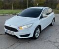 Белый Форд Фокус, объемом двигателя 2 л и пробегом 155 тыс. км за 8000 $, фото 1 на Automoto.ua
