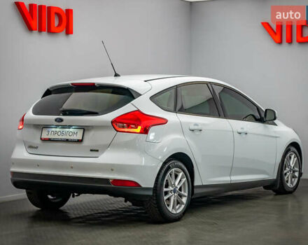 Белый Форд Фокус, объемом двигателя 1 л и пробегом 80 тыс. км за 10367 $, фото 1 на Automoto.ua