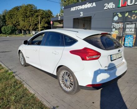 Білий Форд Фокус, об'ємом двигуна 0 л та пробігом 65 тис. км за 7999 $, фото 2 на Automoto.ua