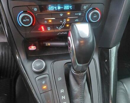 Белый Форд Фокус, объемом двигателя 2 л и пробегом 270 тыс. км за 8300 $, фото 5 на Automoto.ua