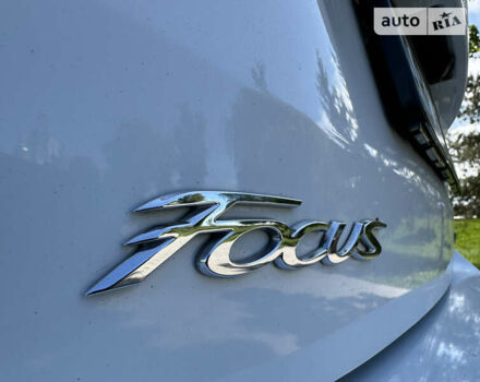 Белый Форд Фокус, объемом двигателя 0 л и пробегом 70 тыс. км за 9999 $, фото 21 на Automoto.ua