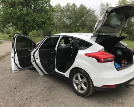 Белый Форд Фокус, объемом двигателя 1 л и пробегом 139 тыс. км за 7000 $, фото 4 на Automoto.ua