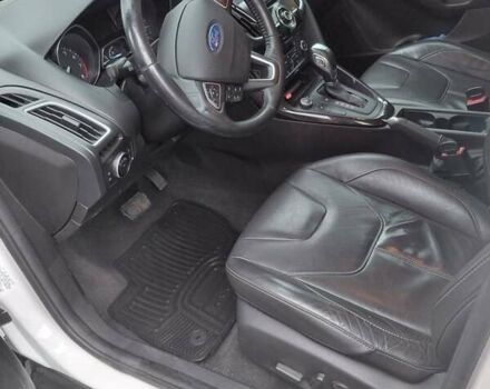 Белый Форд Фокус, объемом двигателя 2 л и пробегом 270 тыс. км за 8300 $, фото 19 на Automoto.ua