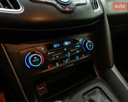 Белый Форд Фокус, объемом двигателя 1 л и пробегом 80 тыс. км за 10367 $, фото 14 на Automoto.ua