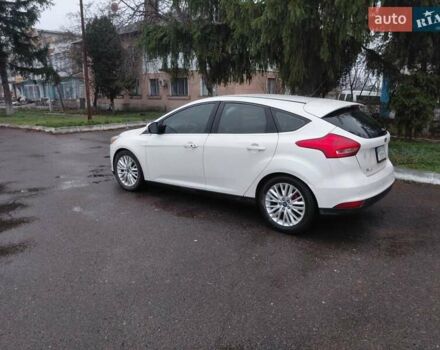 Белый Форд Фокус, объемом двигателя 2 л и пробегом 270 тыс. км за 8300 $, фото 8 на Automoto.ua