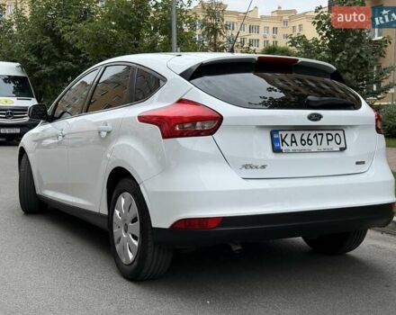 Белый Форд Фокус, объемом двигателя 1 л и пробегом 88 тыс. км за 9400 $, фото 12 на Automoto.ua