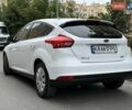 Белый Форд Фокус, объемом двигателя 1 л и пробегом 88 тыс. км за 9400 $, фото 12 на Automoto.ua
