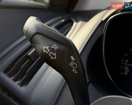 Белый Форд Фокус, объемом двигателя 1 л и пробегом 150 тыс. км за 8290 $, фото 23 на Automoto.ua