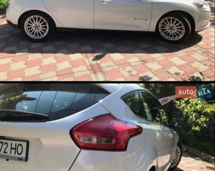 Форд Фокус 2015 в Раздельной на Automoto.ua Белый Форд Фокус, объемом двигателя 0 л и пробегом 45 тыс. км за 8500 $, фото 1 на Automoto.ua