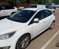 Белый Форд Фокус, объемом двигателя 1 л и пробегом 155 тыс. км за 5200 $, фото 1 на Automoto.ua