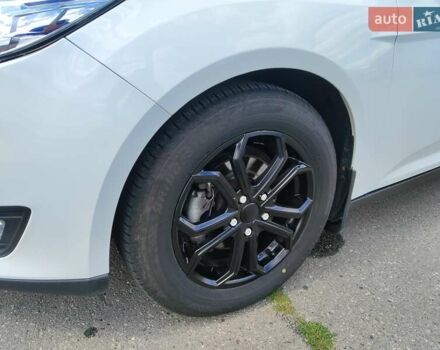 Белый Форд Фокус, объемом двигателя 1 л и пробегом 69 тыс. км за 8399 $, фото 12 на Automoto.ua