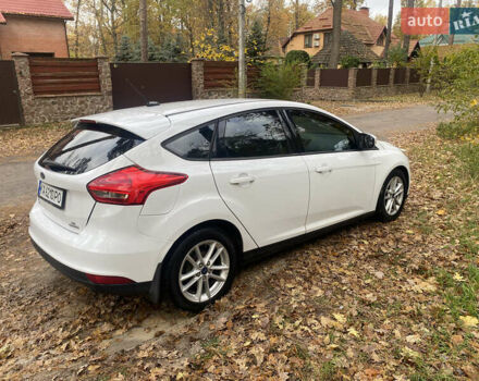 Белый Форд Фокус, объемом двигателя 2 л и пробегом 248 тыс. км за 7100 $, фото 3 на Automoto.ua