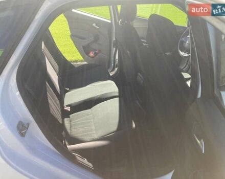 Белый Форд Фокус, объемом двигателя 2 л и пробегом 173 тыс. км за 8400 $, фото 17 на Automoto.ua