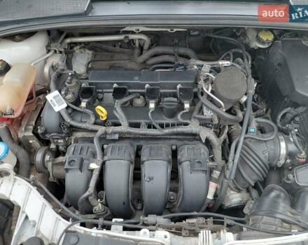 Белый Форд Фокус, объемом двигателя 2 л и пробегом 270 тыс. км за 8300 $, фото 20 на Automoto.ua